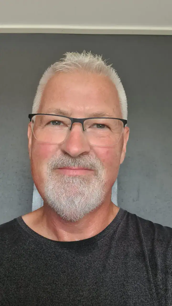 Portræt af Dan Stanley, webudvikler og indehaver af DS-Web
